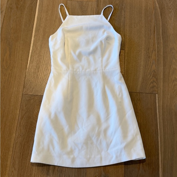 French Connection Whisper Light White Mini Dress Size 2 NWOT Chic Modern - Picture 2 of 7